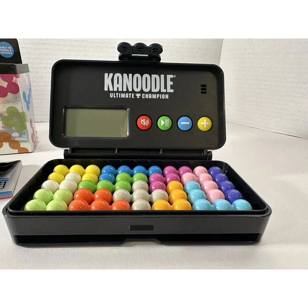 Educational Insights Kanoodle Ultimate Champion Brain Teaser Puzzle with Timer